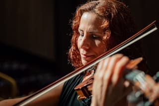 Noemi Miloradovic violin